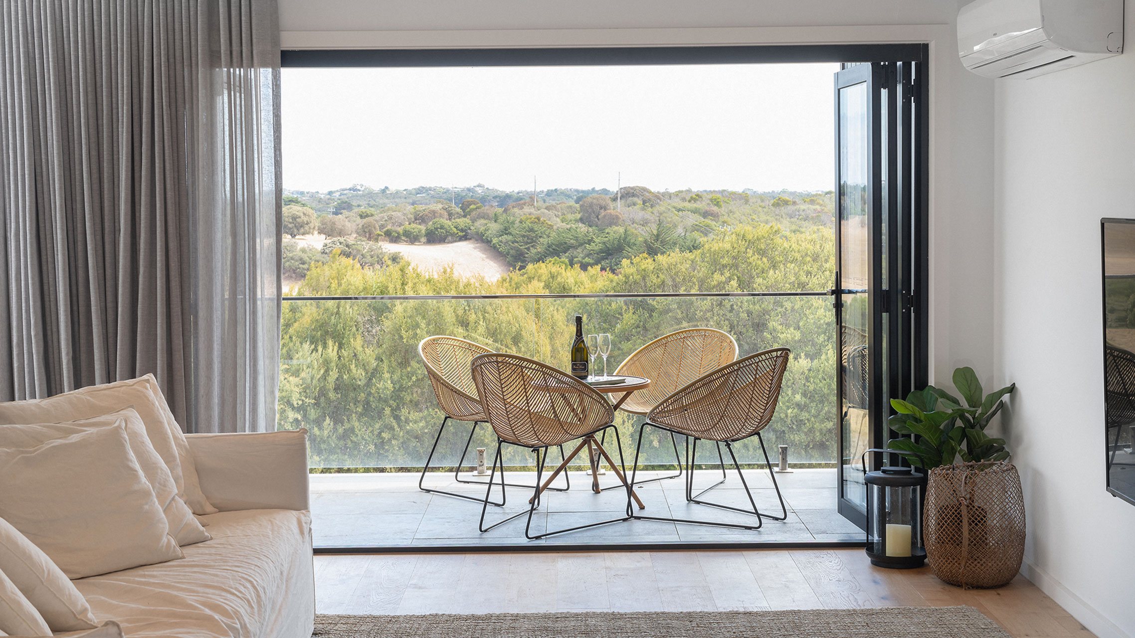 Bi Folds open – Black