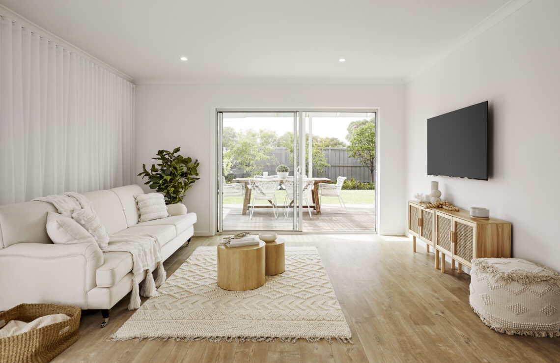 Signature Sliding Door (White)