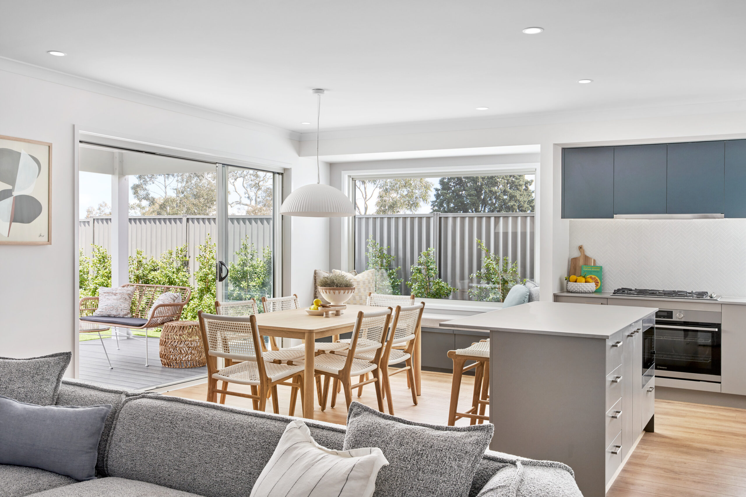 Signature Stacking Kitchen – White